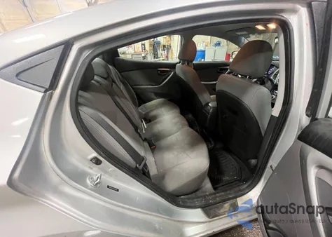 2014 Hyundai Elantra Se z USA, uszkodzony, nr VIN 5NPDH4AE1EH461424